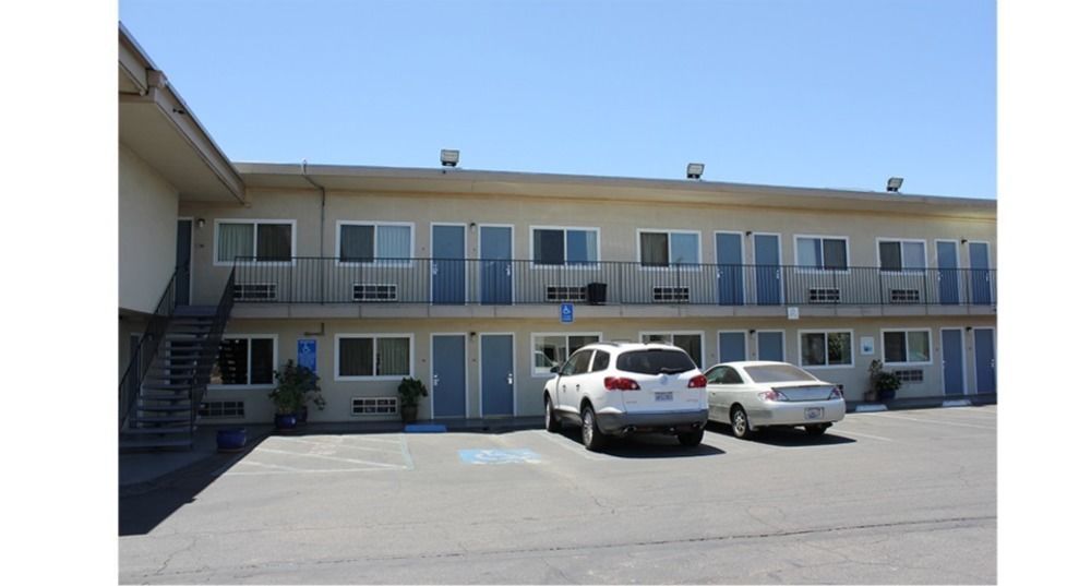 Parkway Inn Fresno Exterior photo